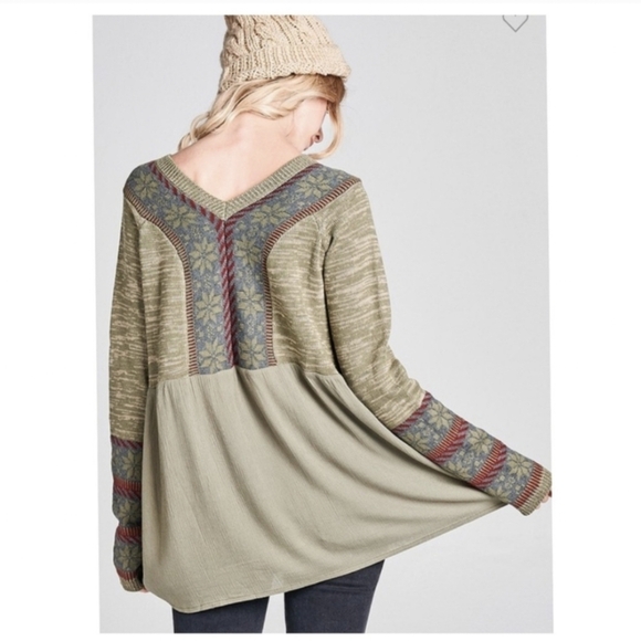 Boho Olive Green Lace-Up Neckline Top Peasant Tunic Long Sleeve Blouse NWOT‎ - Picture 2 of 8